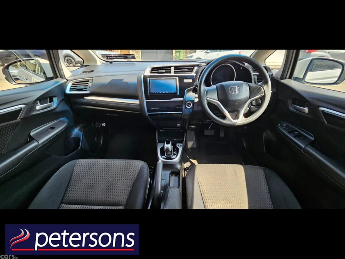 Honda Fit Hatchback, Petrol Hybrid, 2019, White