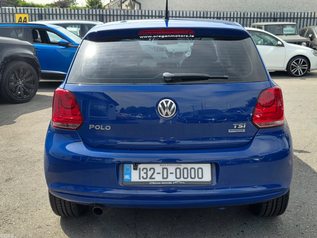 Volkswagen Polo Hatchback, Petrol, 2013, Blue