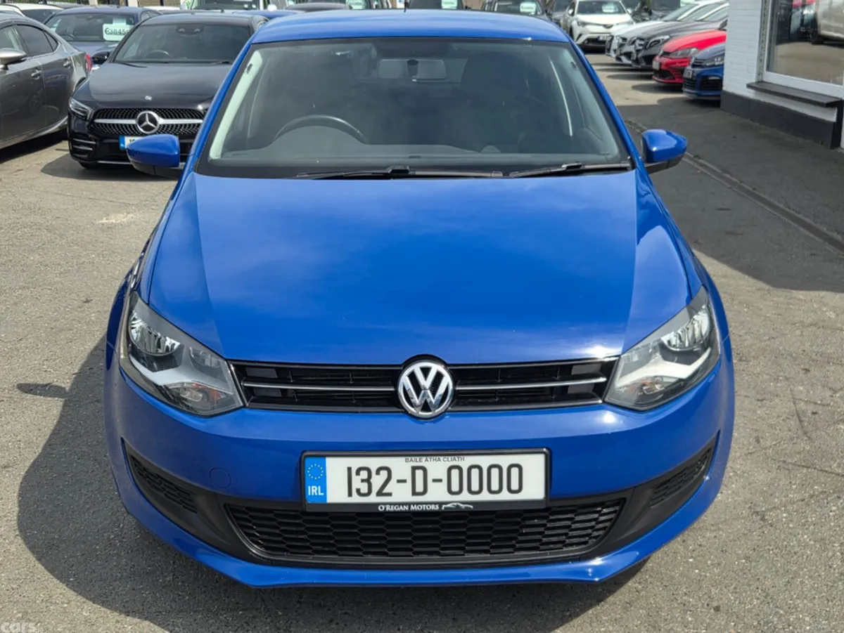 Volkswagen Polo Hatchback, Petrol, 2013, Blue