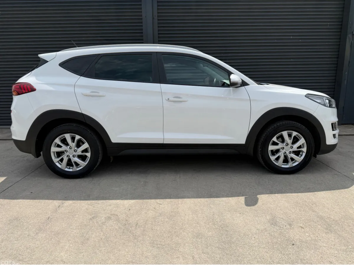 Hyundai Tucson MPV, Diesel, 2019, White