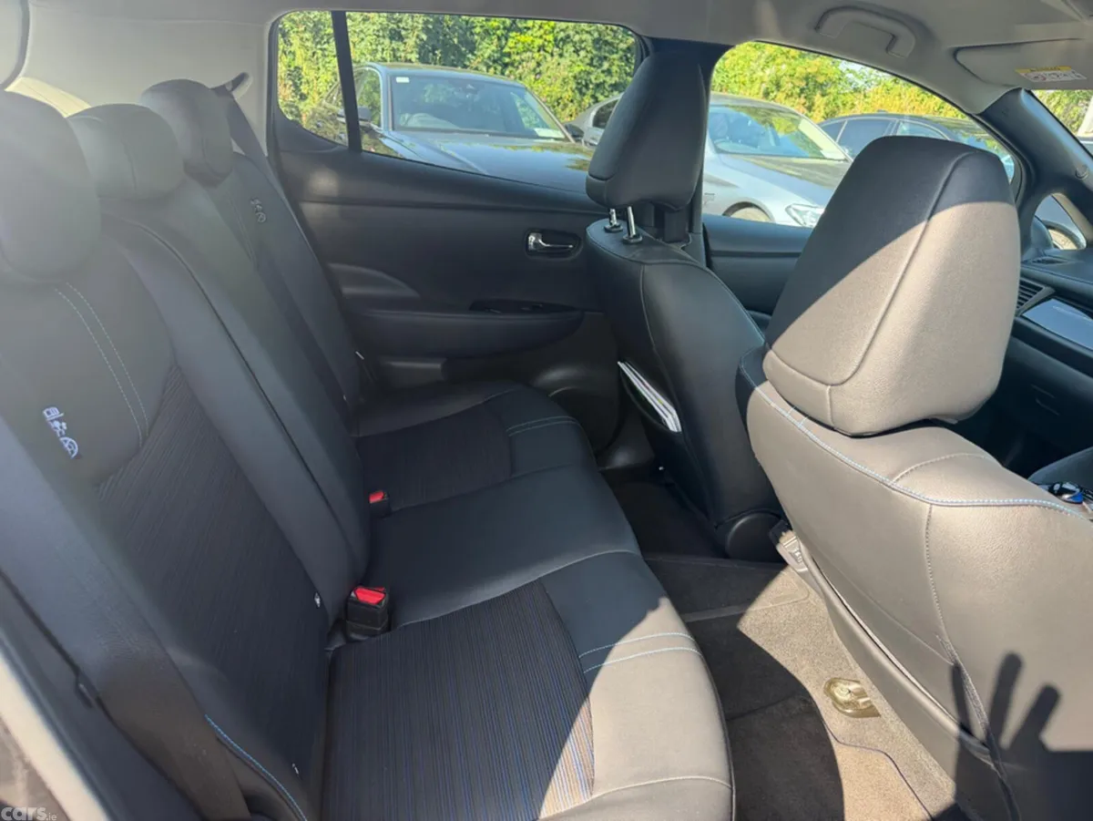 Nissan Leaf Hatchback, Electric, 2022, Black