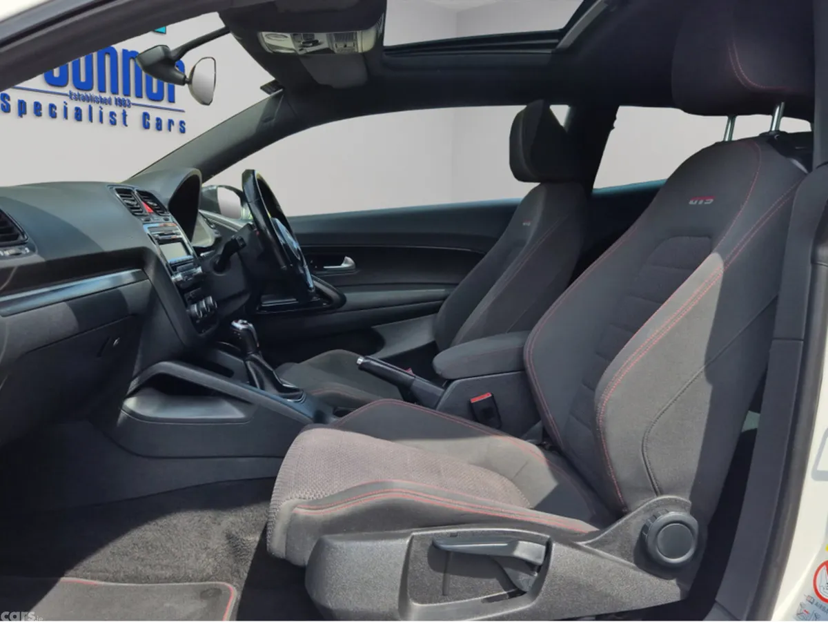 Volkswagen Scirocco Coupe, Diesel, 2014, White