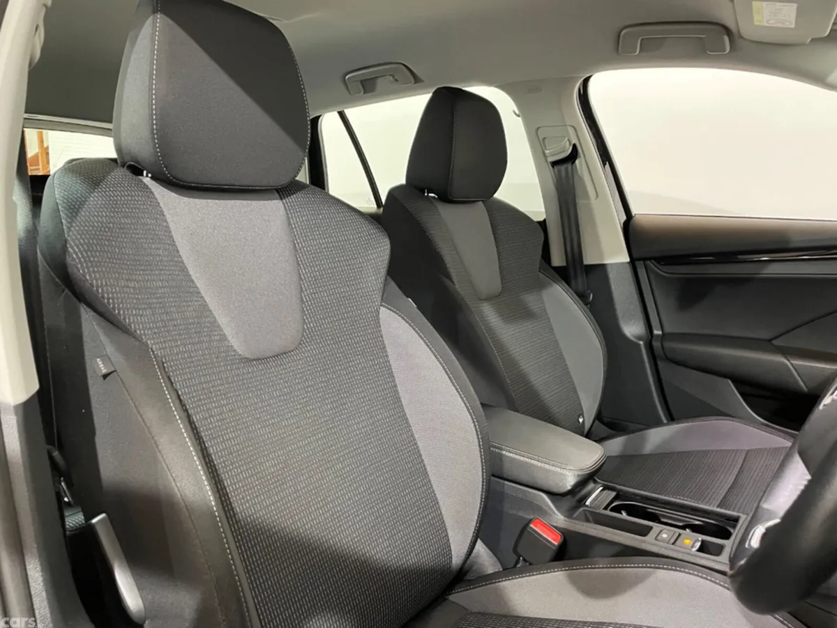Skoda Octavia Estate, Diesel, 2023, Black