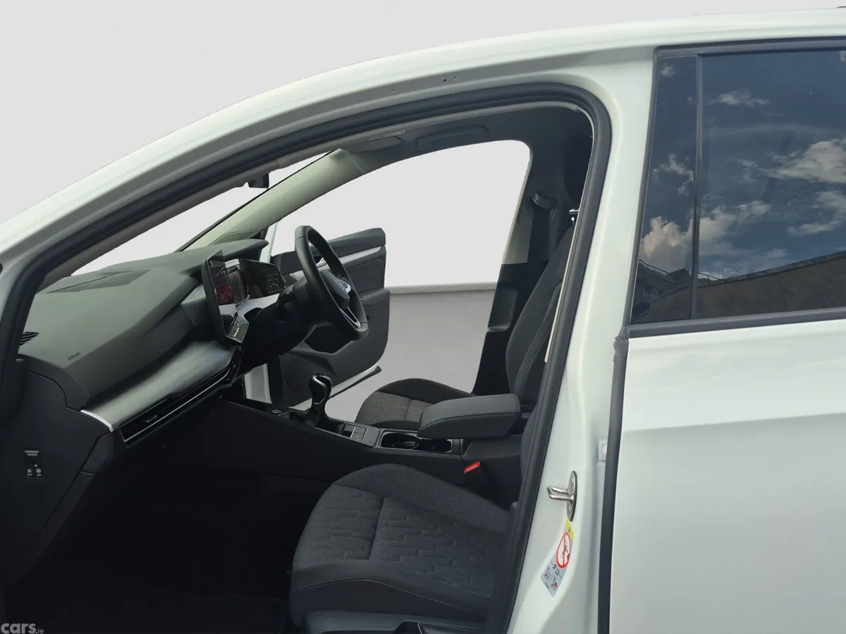 Volkswagen Golf Estate, Petrol, 2025, White