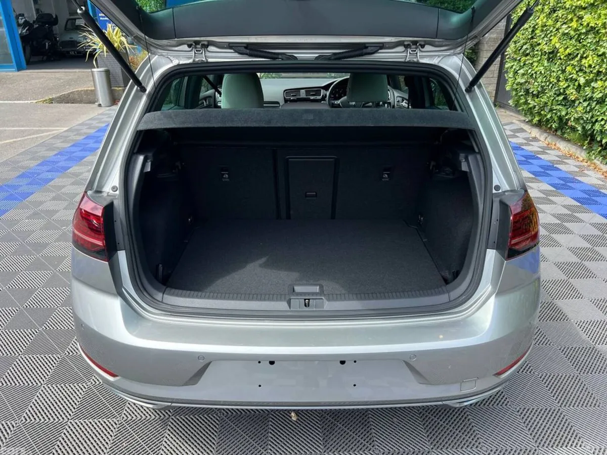 Volkswagen Golf Hatchback, Diesel, 2020, Silver