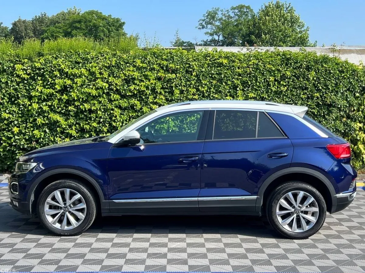 Volkswagen T-Roc SUV, Diesel, 2021, Blue