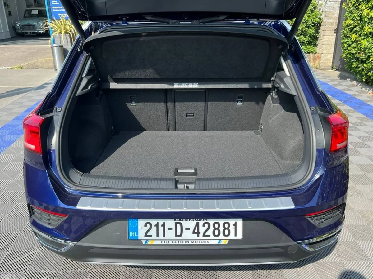 Volkswagen T-Roc SUV, Diesel, 2021, Blue