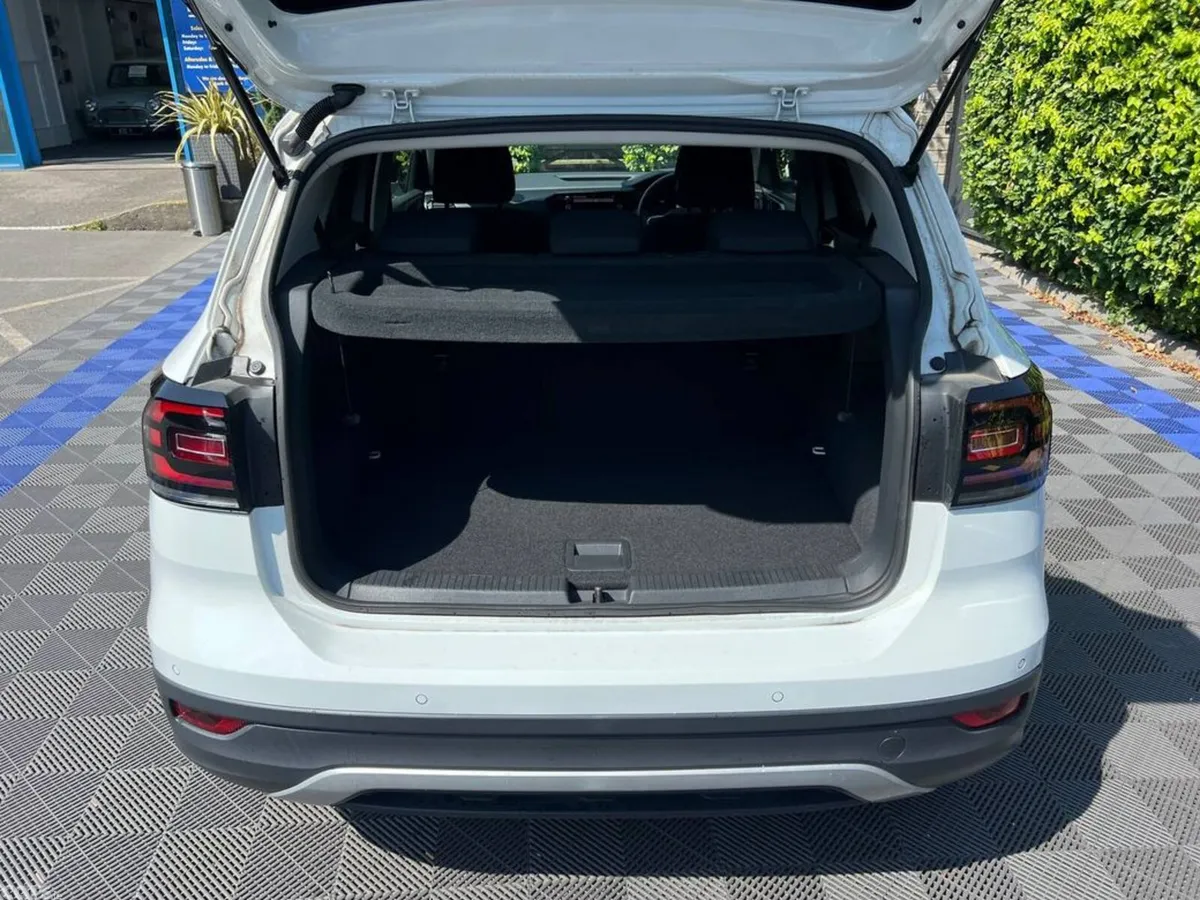 Volkswagen T-Cross SUV, Petrol, 2021, White