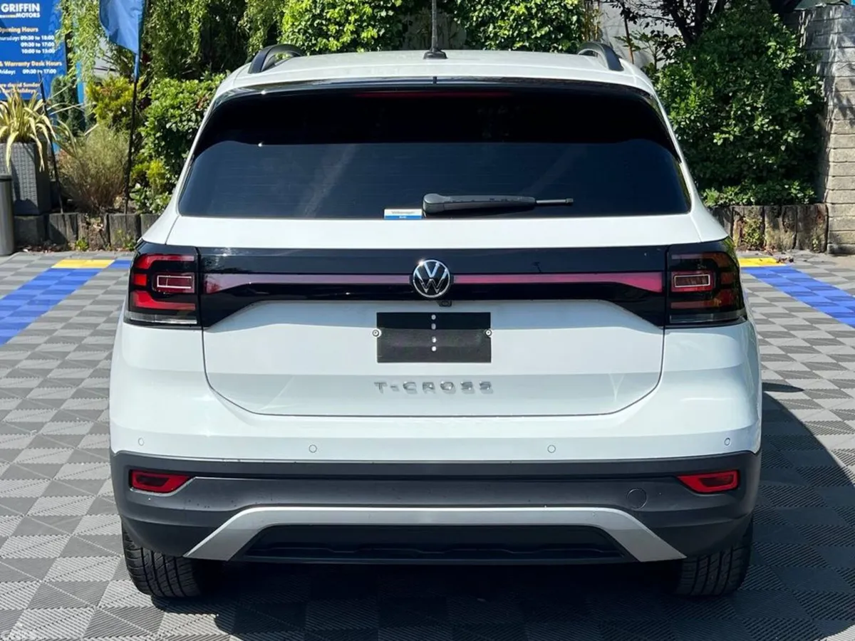 Volkswagen T-Cross SUV, Petrol, 2021, White