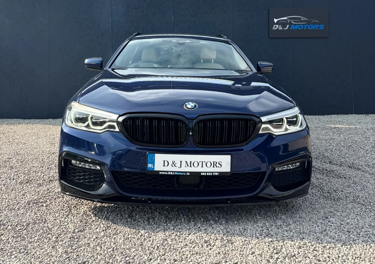 BMW 5-Series Estate, Diesel, 2018, Blue