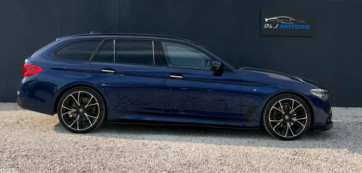 BMW 5-Series Estate, Diesel, 2018, Blue