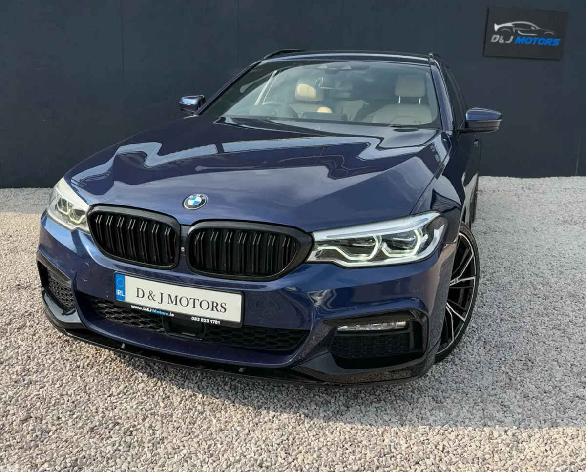 BMW 5-Series Estate, Diesel, 2018, Blue