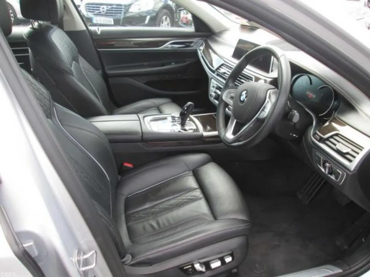 BMW 7-Series Saloon, Diesel, 2018, Silver