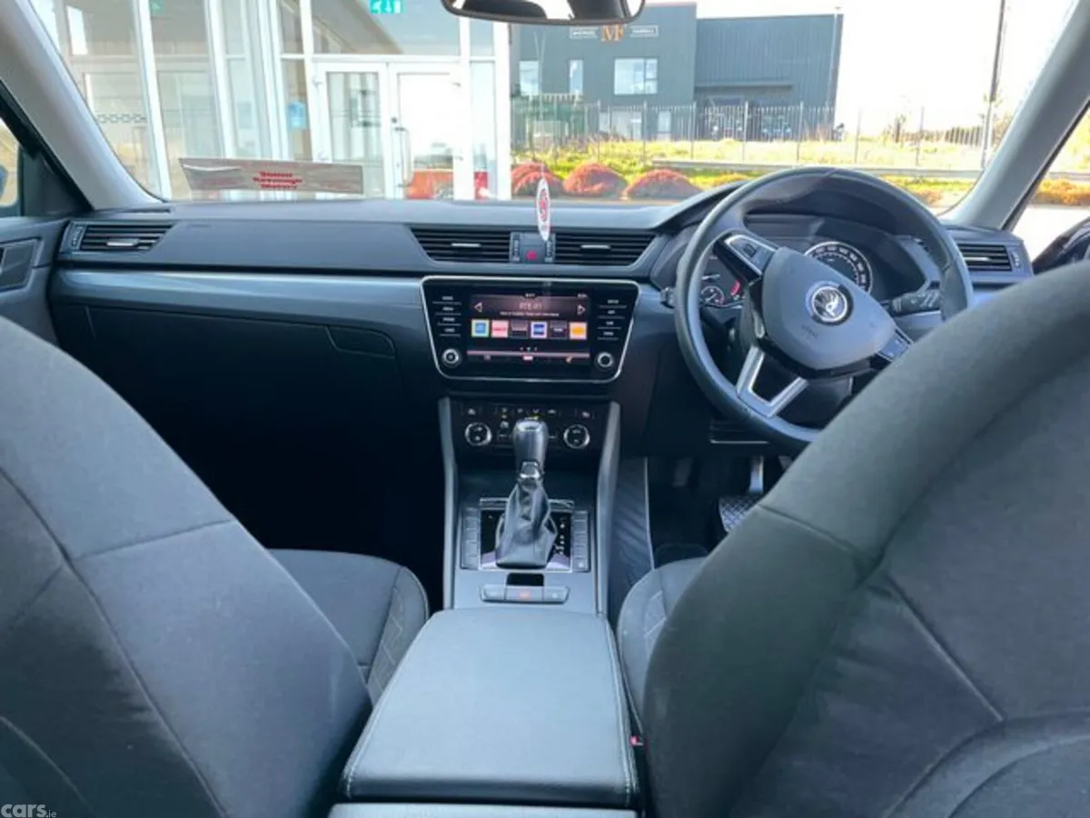 Skoda Superb Saloon, Diesel, 2021, Grey