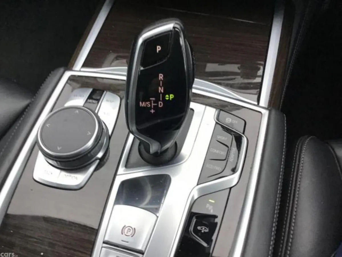 BMW 7-Series Saloon, Diesel, 2018, Silver
