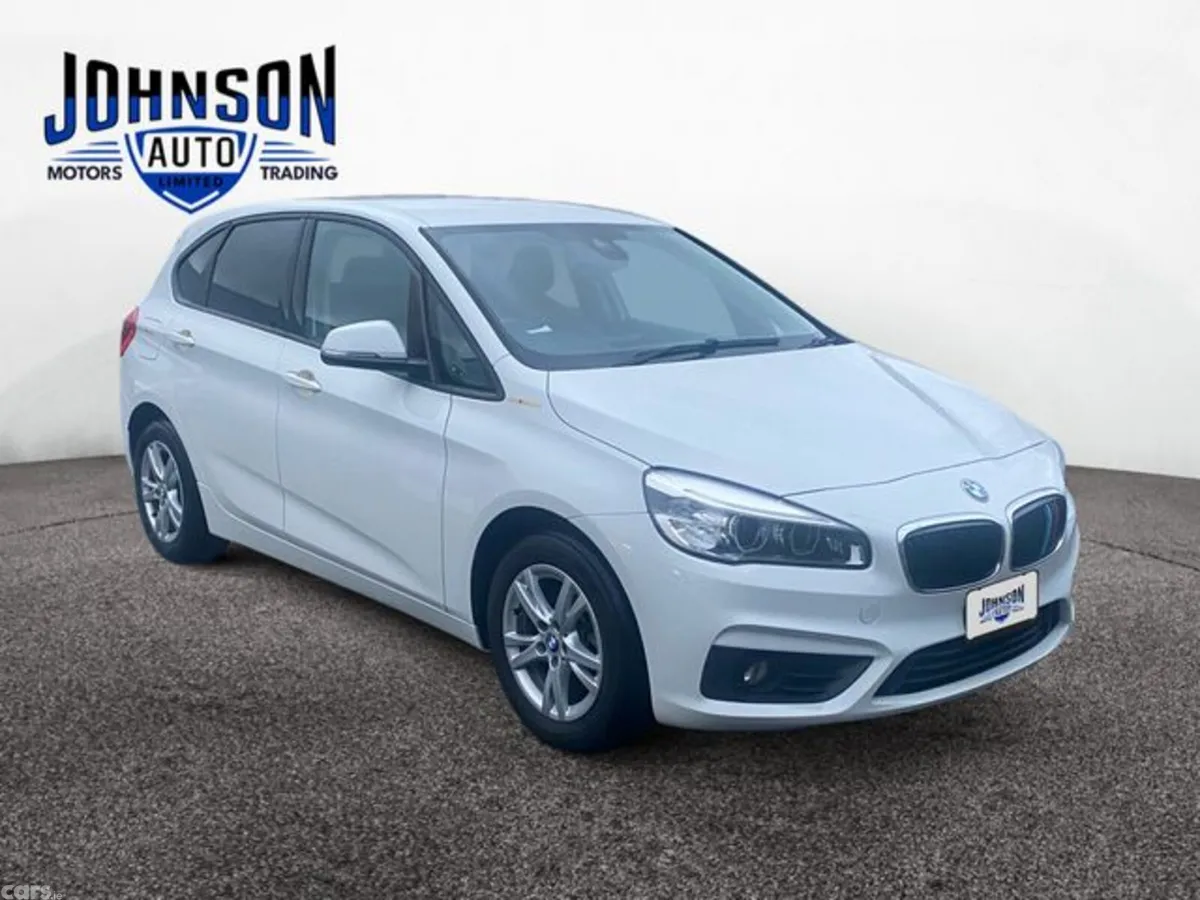 BMW 2-Series Hatchback, Petrol, 2016, White