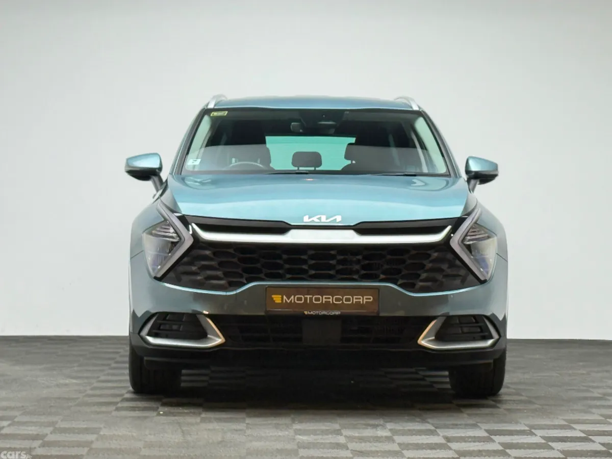Kia Sportage MPV, Diesel, 2022, Grey