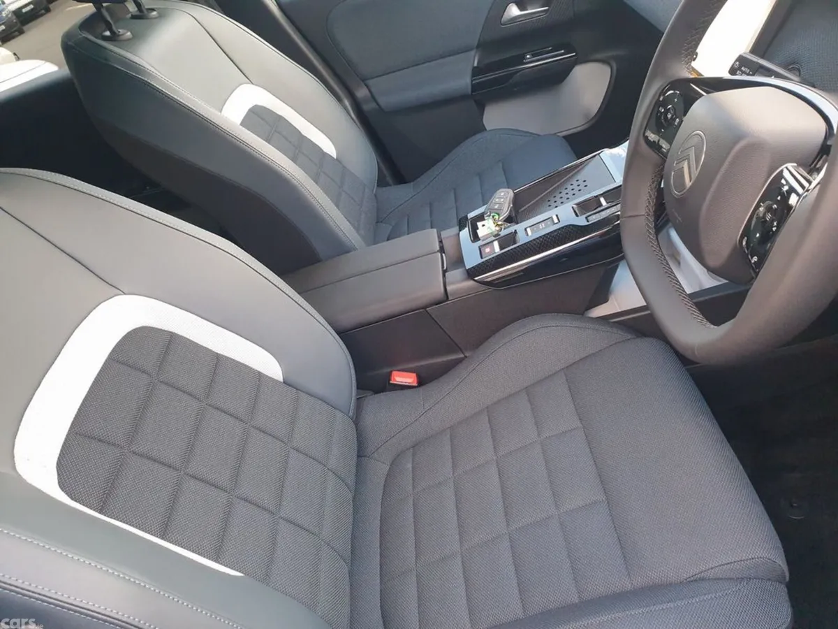 Citroen C5 Aircross MPV, Petrol Hybrid, 2026, White