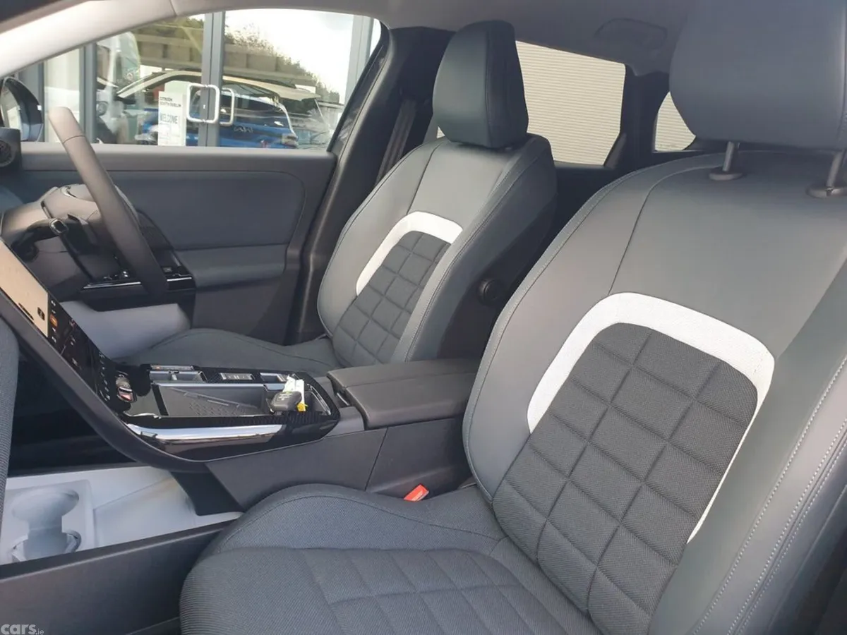 Citroen C5 Aircross MPV, Petrol Hybrid, 2026, White