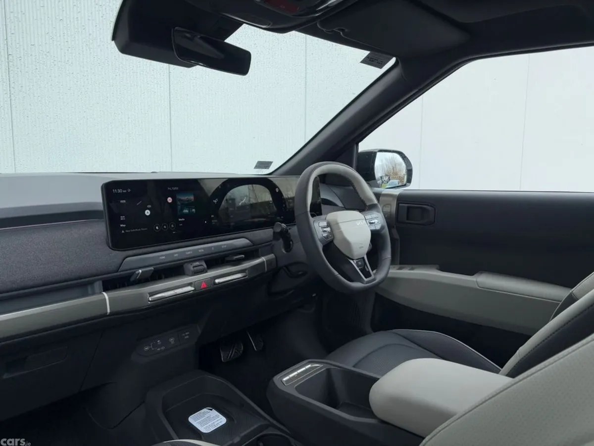 Kia EV3 Hatchback, Electric, 2027, White