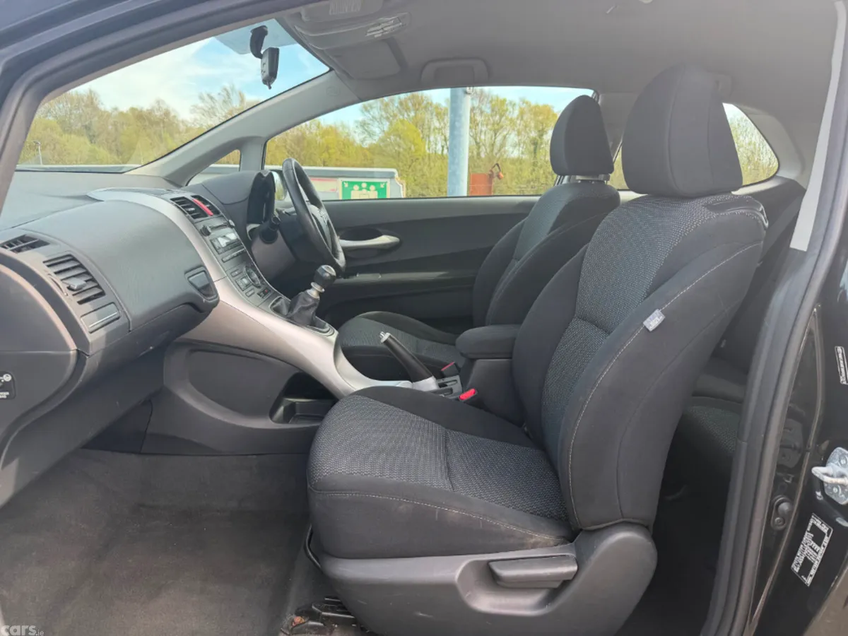 Toyota Auris MPV, Diesel, 2012, Black