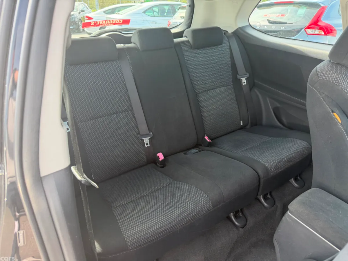 Toyota Auris MPV, Diesel, 2012, Black