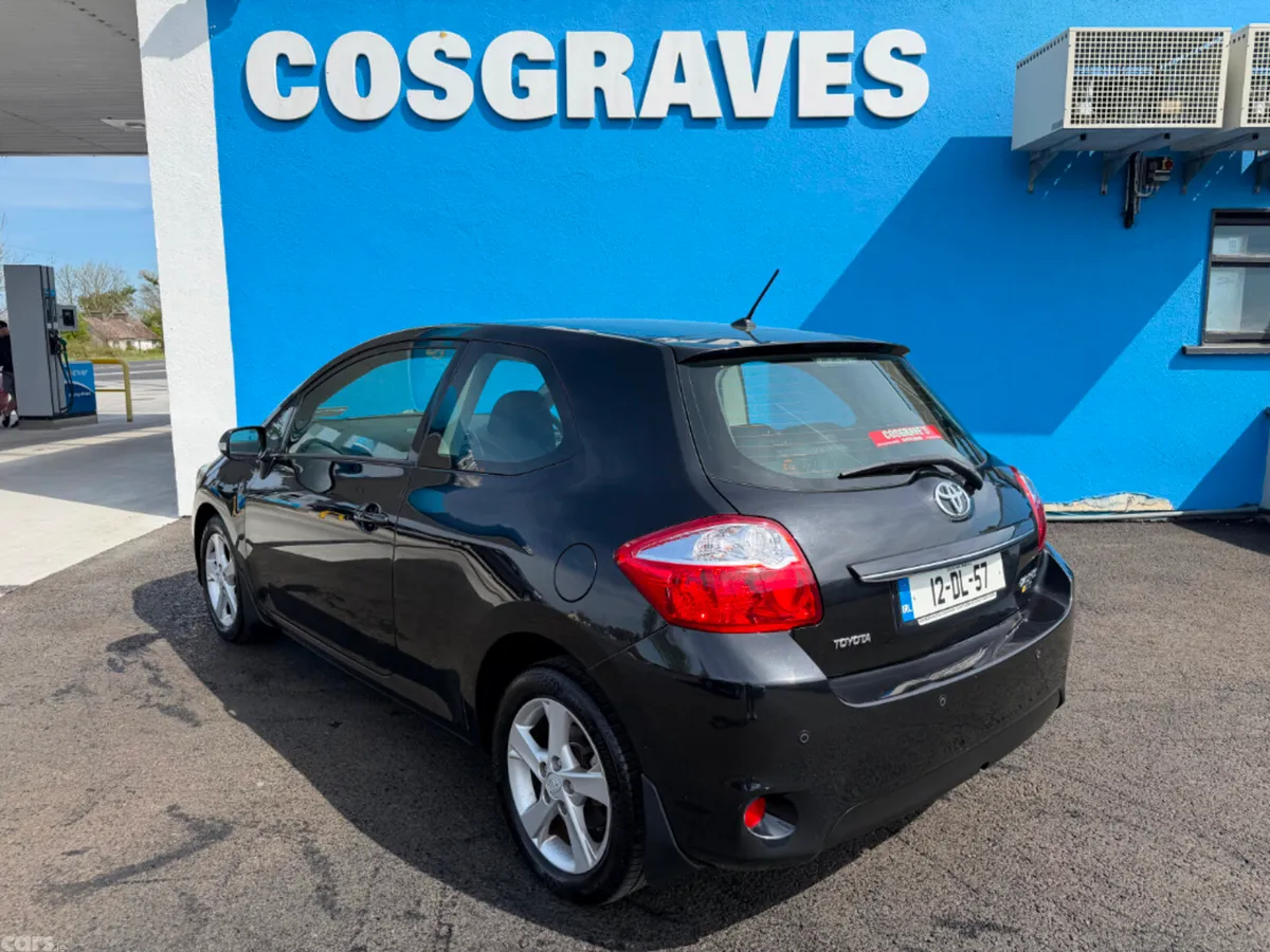 Toyota Auris MPV, Diesel, 2012, Black