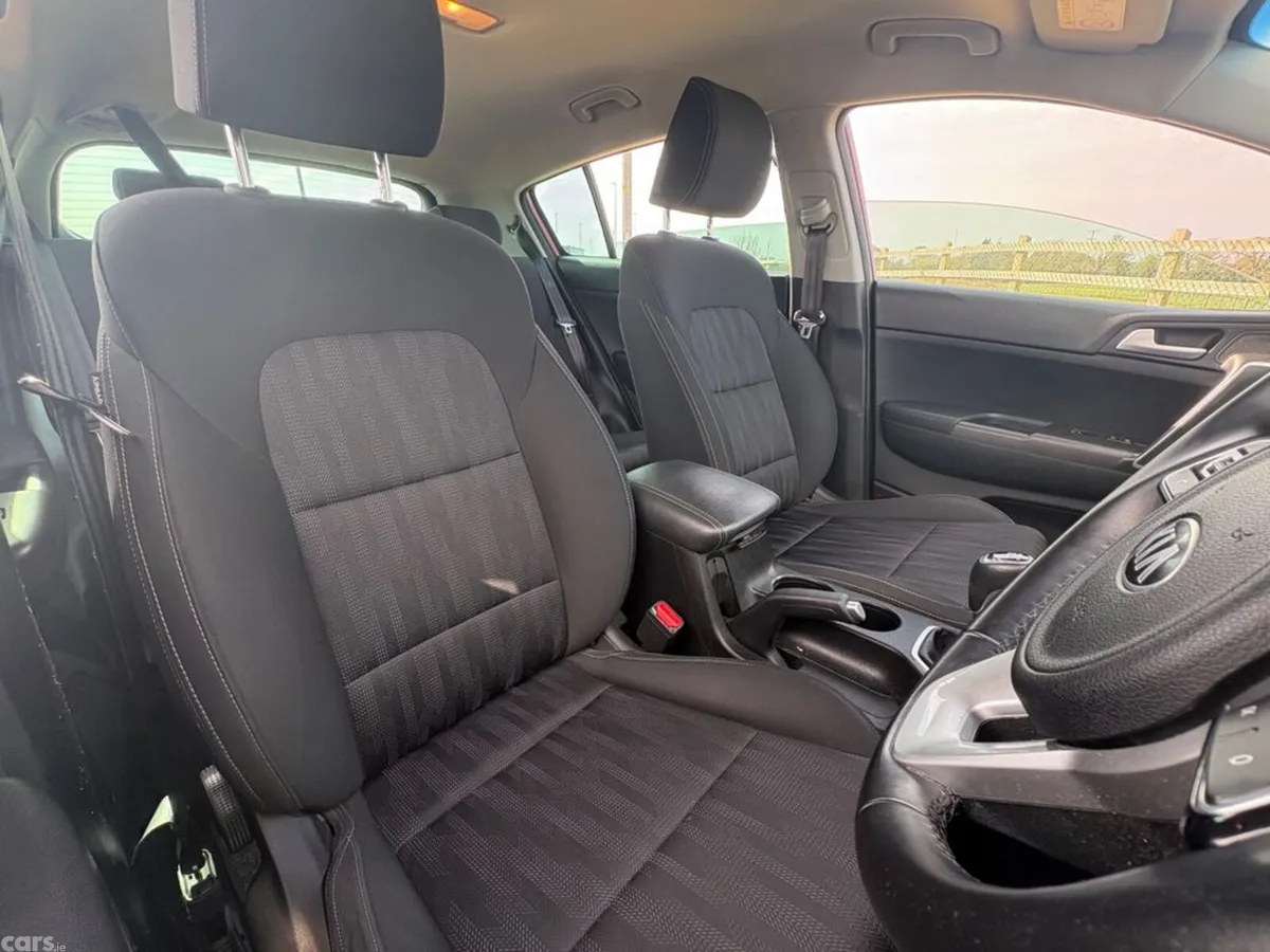 Kia Sportage SUV, Diesel, 2020, Red
