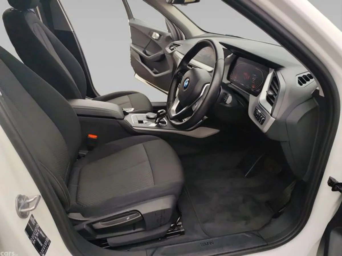 BMW 1-Series Hatchback, Petrol, 2020, White