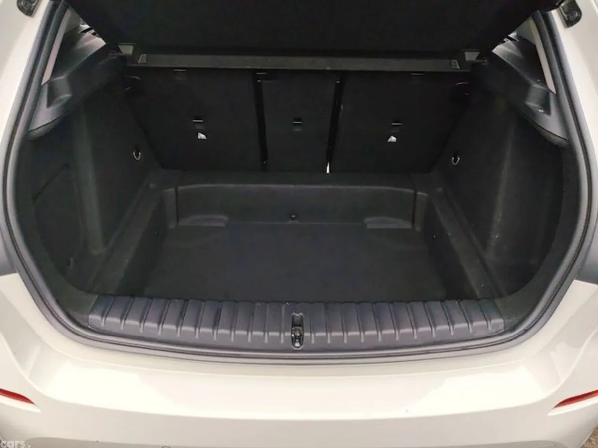 BMW 1-Series Hatchback, Petrol, 2020, White