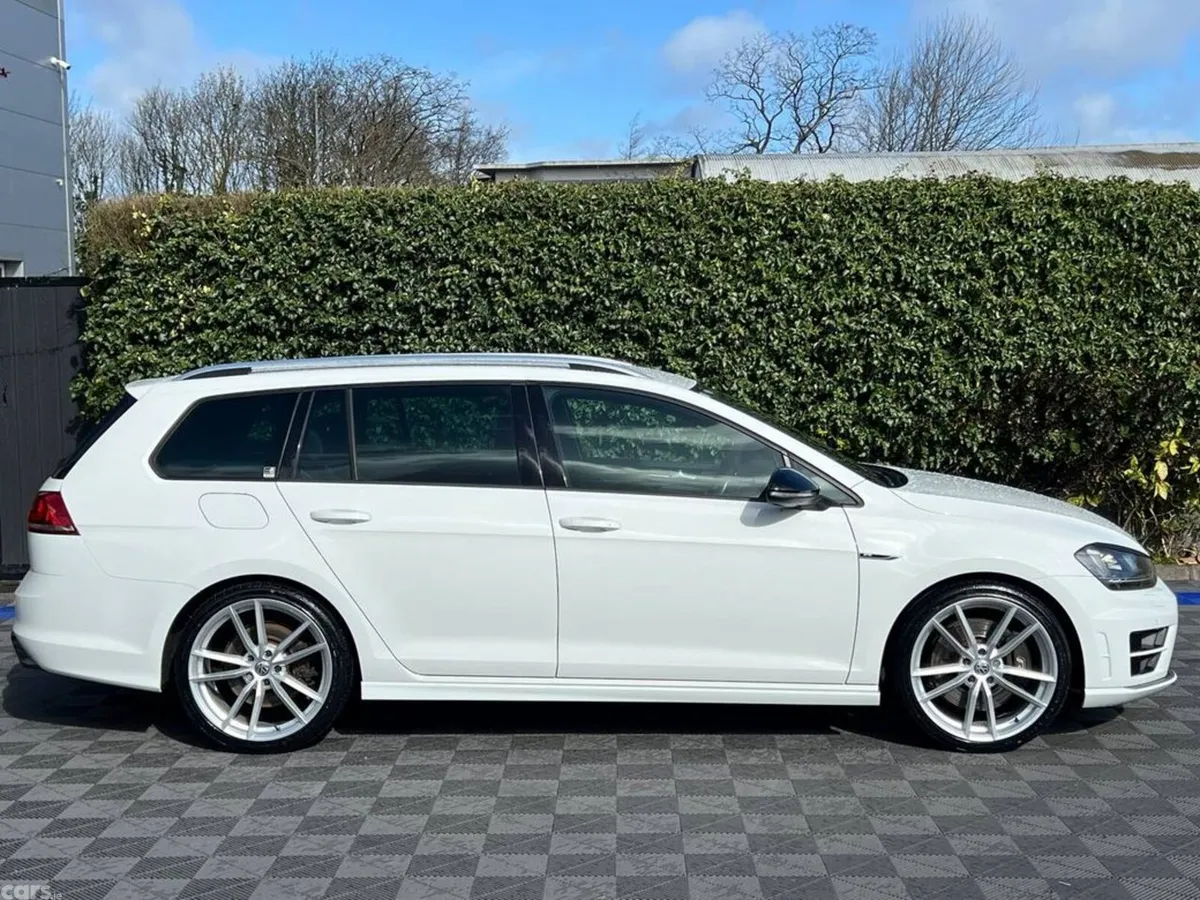 Volkswagen Golf Estate, Petrol, 2016, White