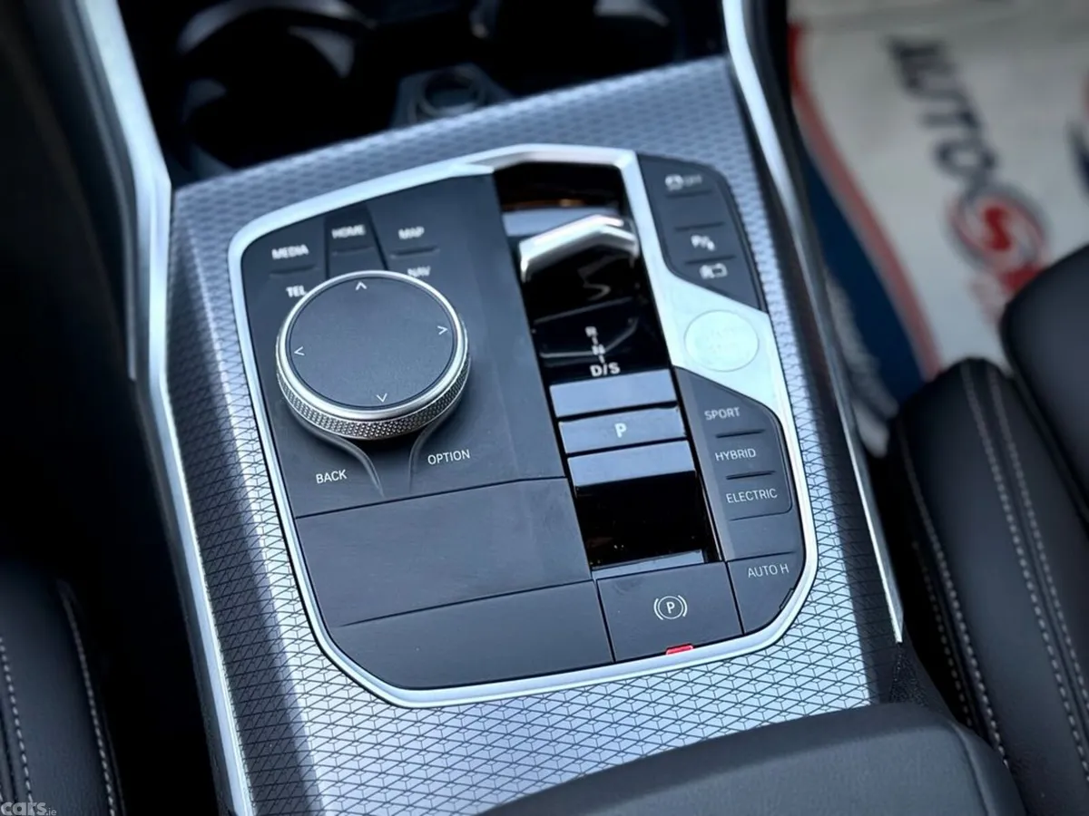 BMW 3-Series Saloon, Petrol Plug-in Hybrid, 2025, White