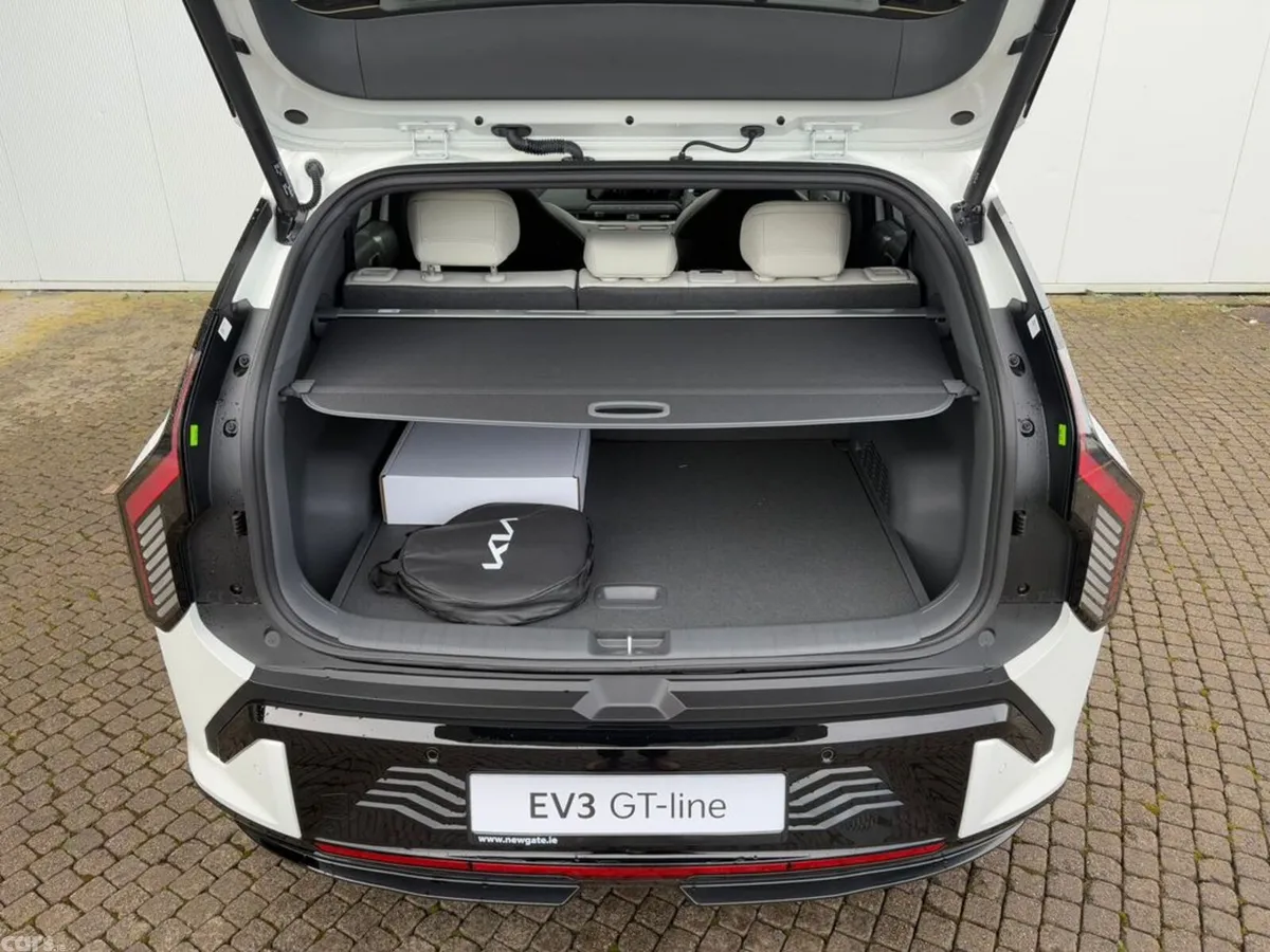Kia EV3 Hatchback, Electric, 2027, White