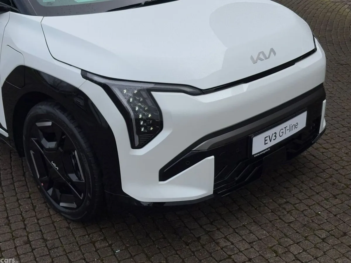 Kia EV3 Hatchback, Electric, 2027, White