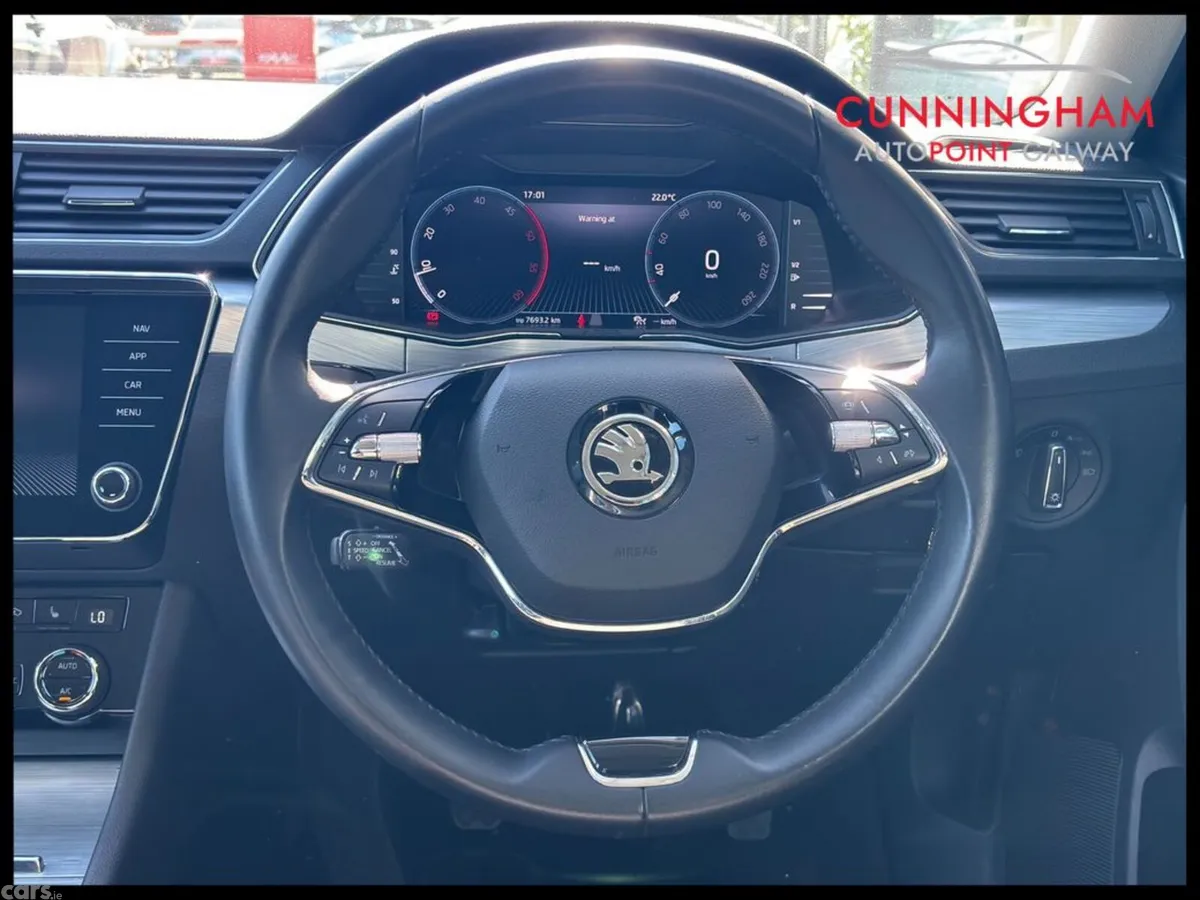 Skoda Superb Saloon, Diesel, 2023, Silver