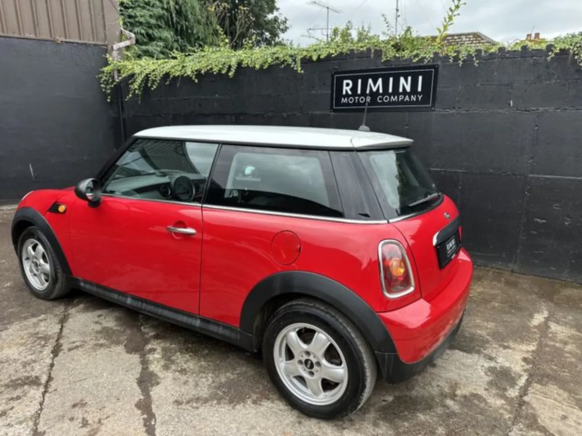 Mini Cooper Hatchback, Petrol, 2010, Red