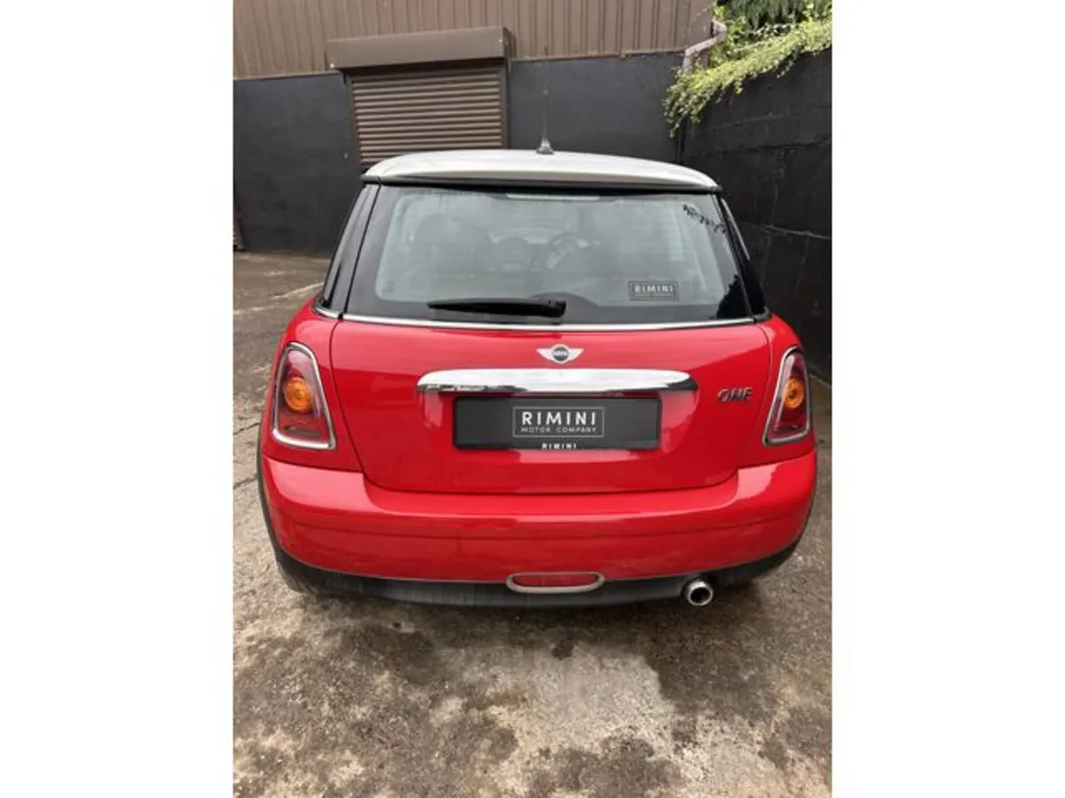 Mini Cooper Hatchback, Petrol, 2010, Red