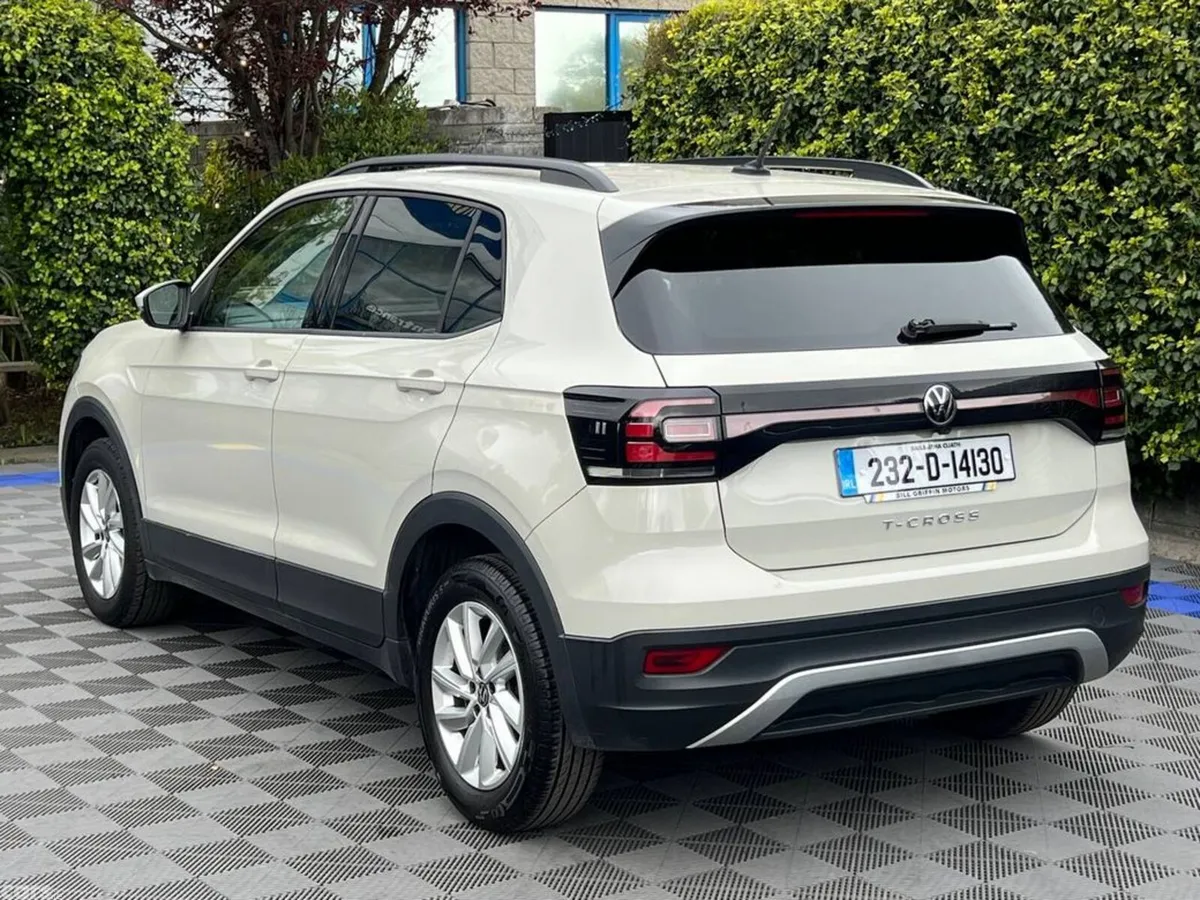 Volkswagen T-Cross SUV, Petrol, 2023, Grey