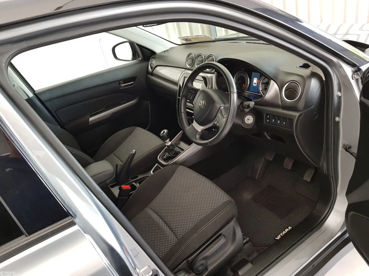 Suzuki Vitara Hatchback, Petrol, 2024, Grey