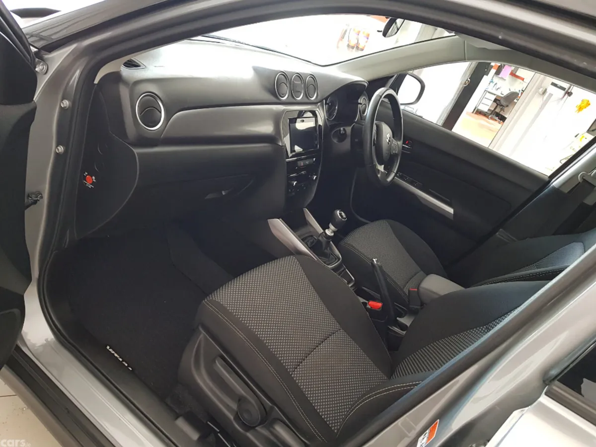 Suzuki Vitara Hatchback, Petrol, 2024, Grey