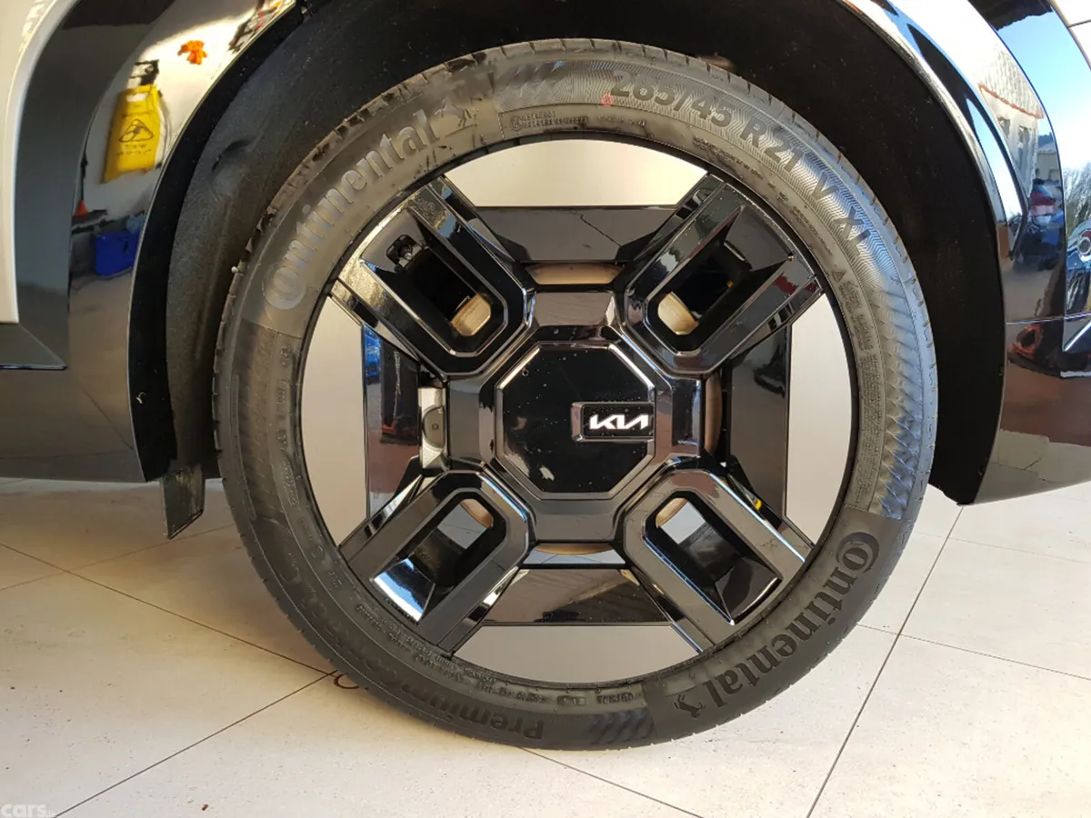 Kia EV9 Convertible, Electric, 2026, Green