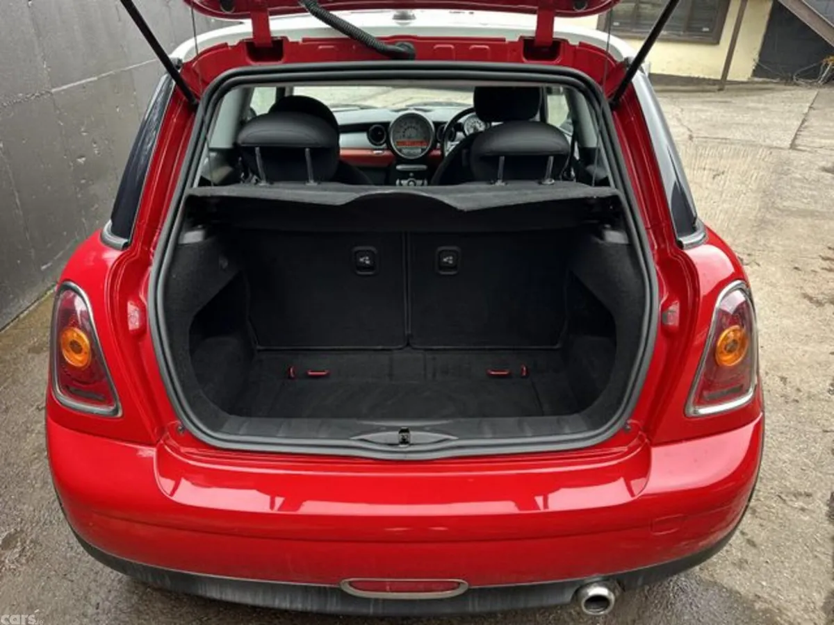 Mini Cooper Hatchback, Petrol, 2010, Red