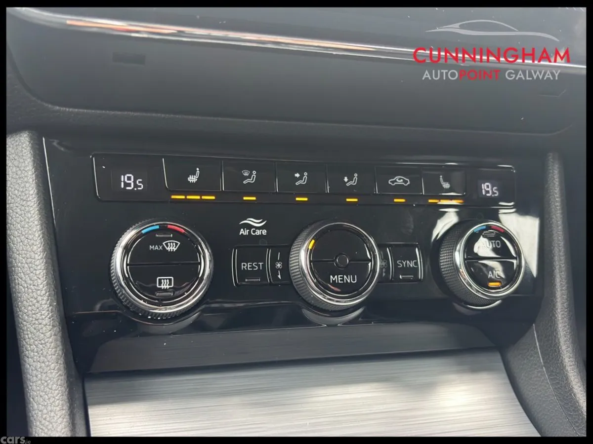 Skoda Superb Saloon, Diesel, 2023, Grey