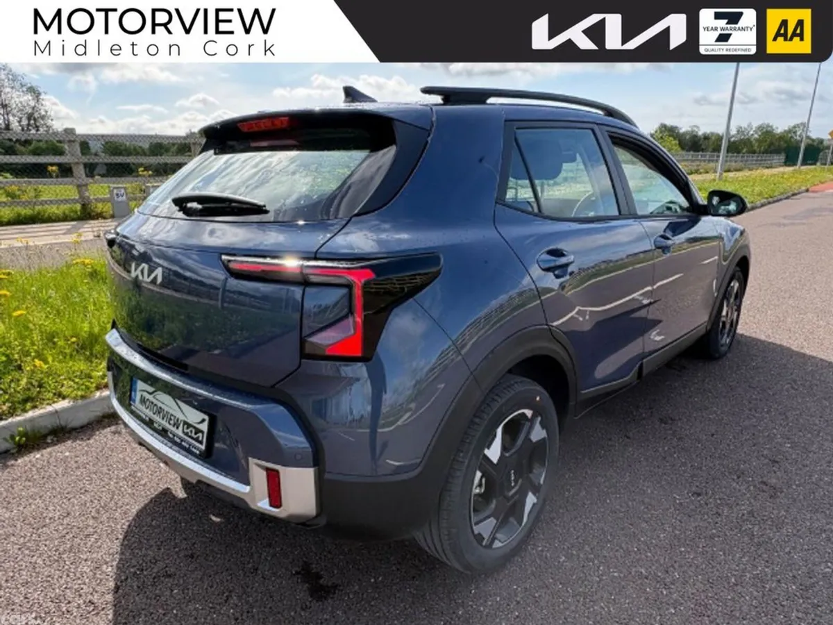 Kia Stonic Hatchback, Petrol, 2027, Blue