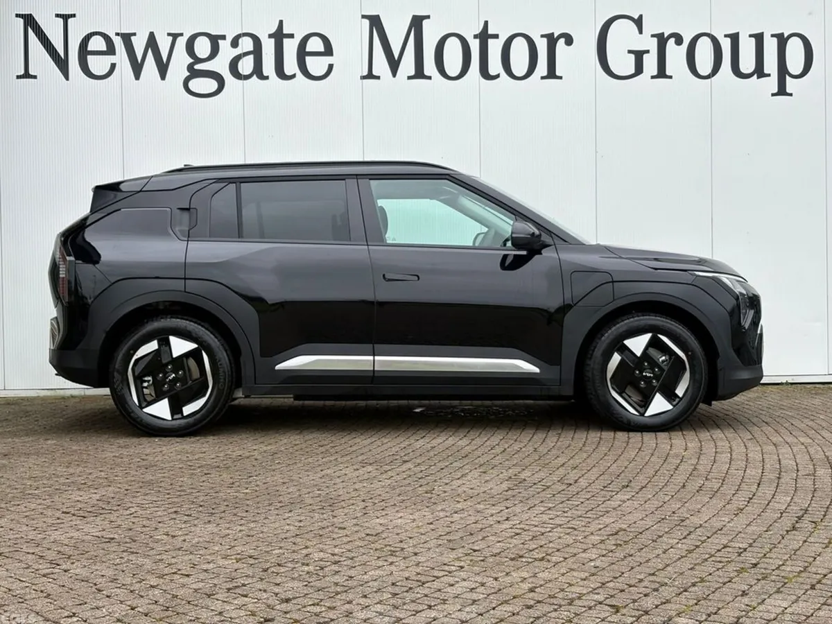 Kia EV3 Hatchback, Electric, 2027, Black