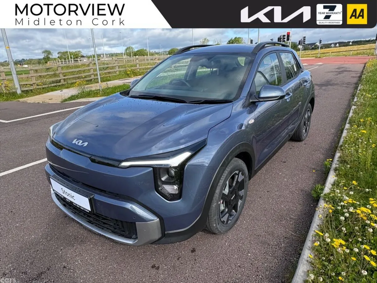 Kia Stonic Hatchback, Petrol, 2027, Blue