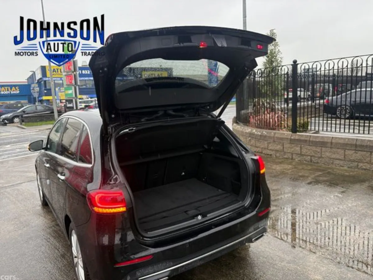 Mercedes-Benz B-Class Hatchback, Petrol, 2019, Black