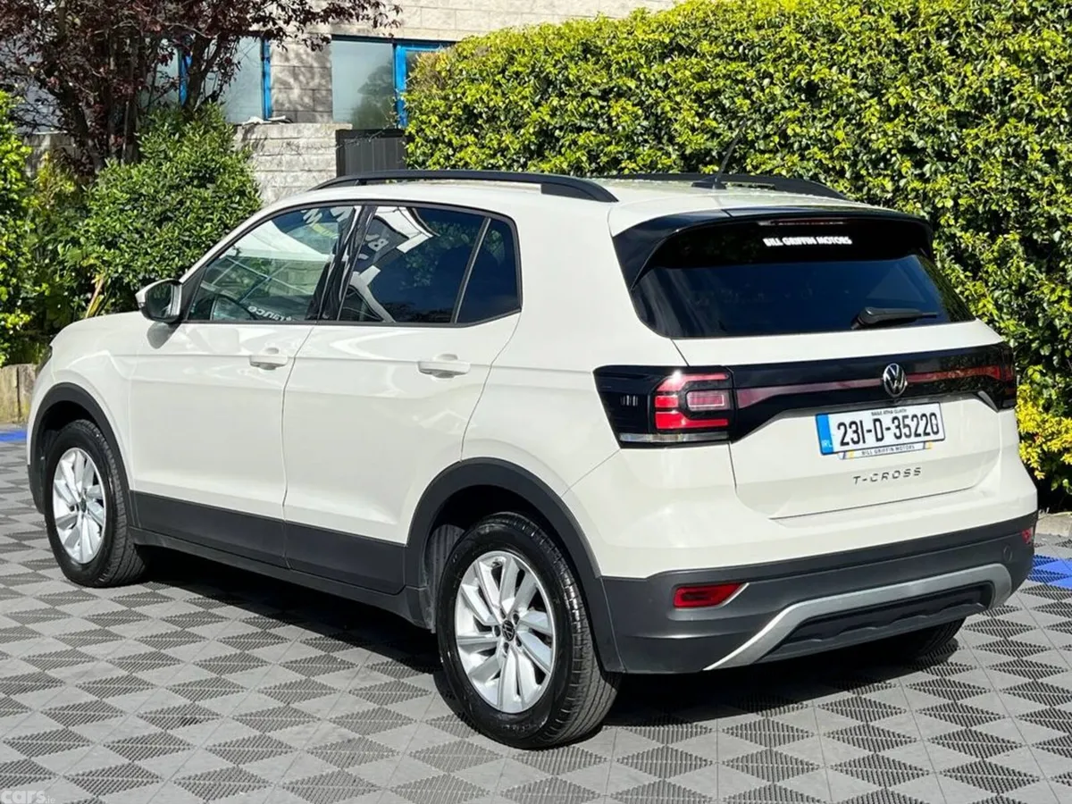 Volkswagen T-Cross SUV, Petrol, 2023, Grey