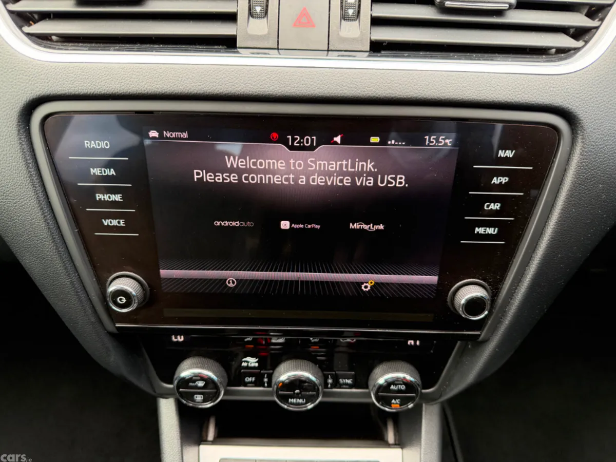 Skoda Octavia Hatchback, Diesel, 2020, Grey