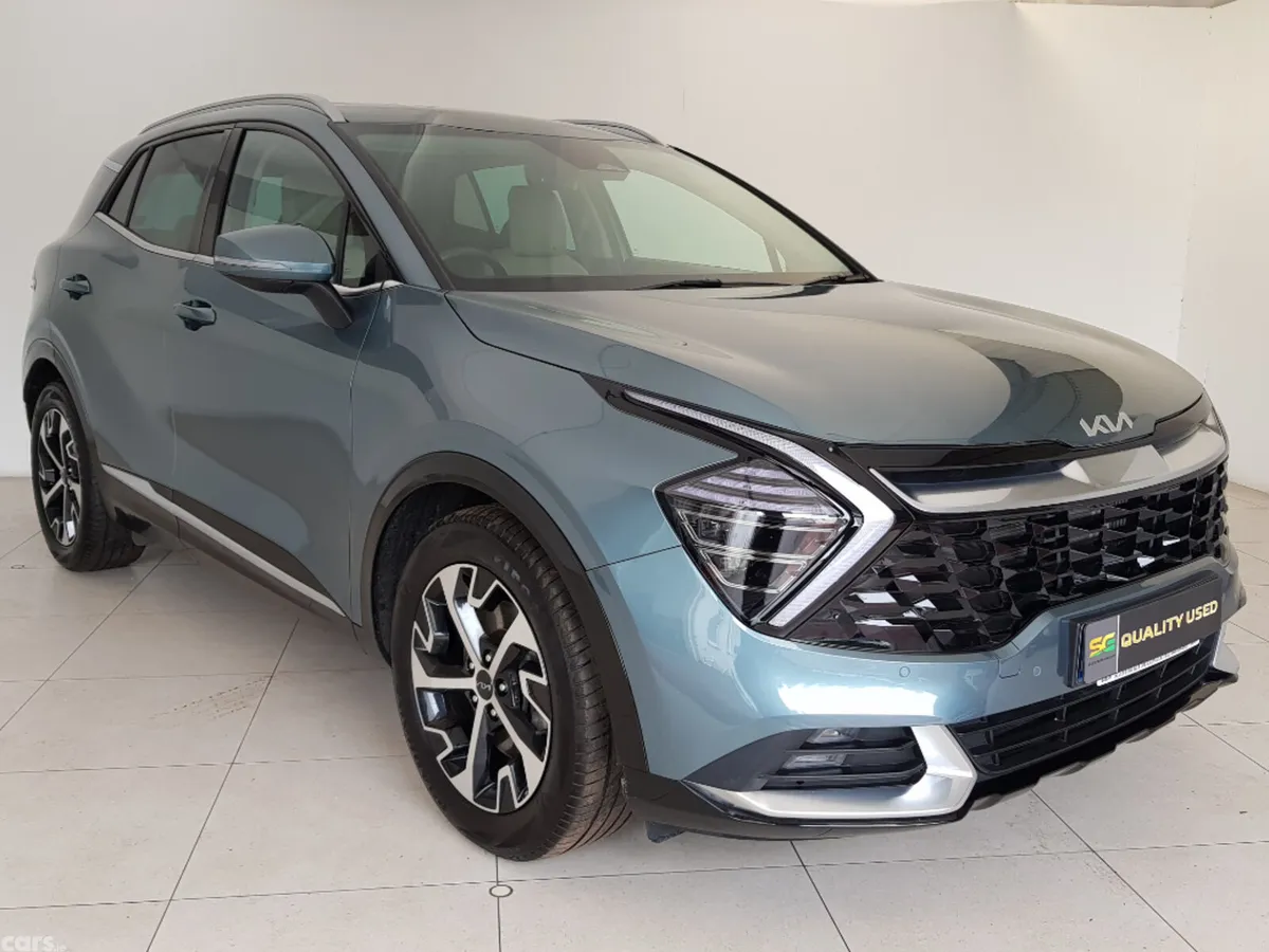 Kia Sportage MPV, Diesel, 2022, Grey